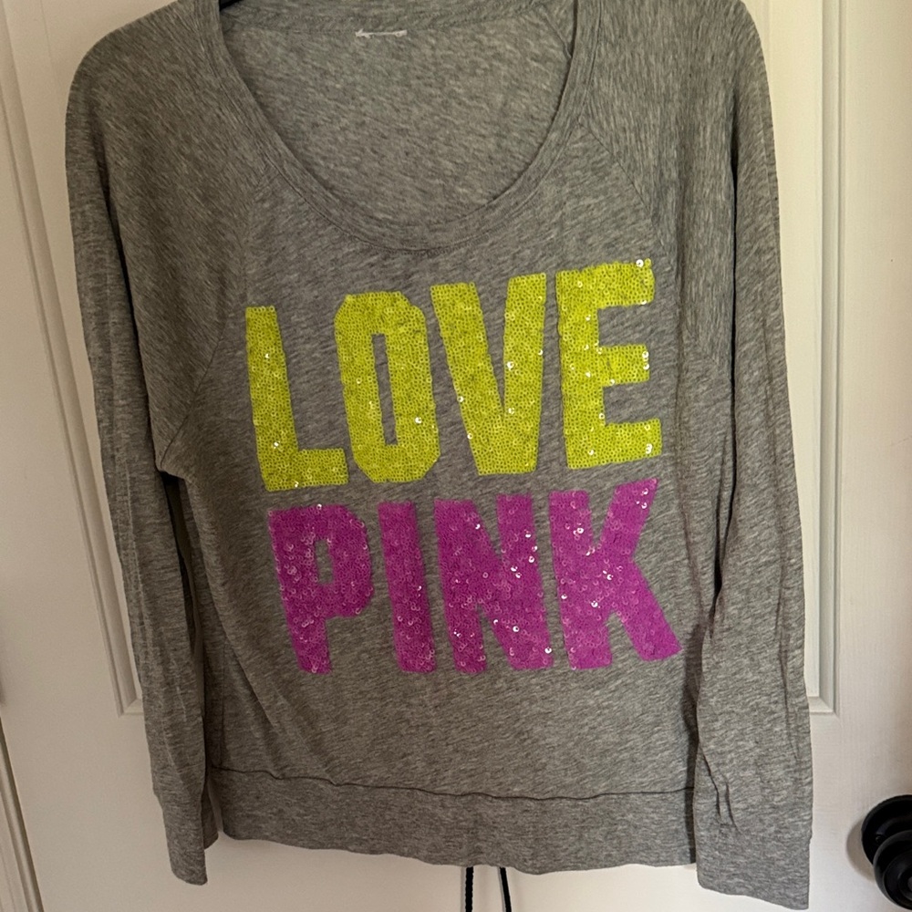 PINK Victoria's Secret Gray Long Sleeve Tee with Yellow and Pink PrintLOVE PINK